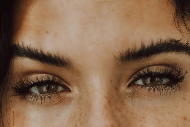 Brow lamination & tint
